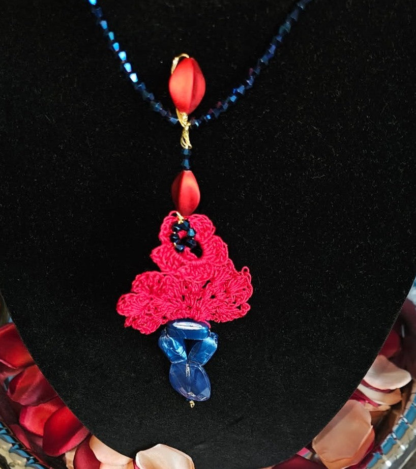 Blue Saphire and Red Crochet necklace